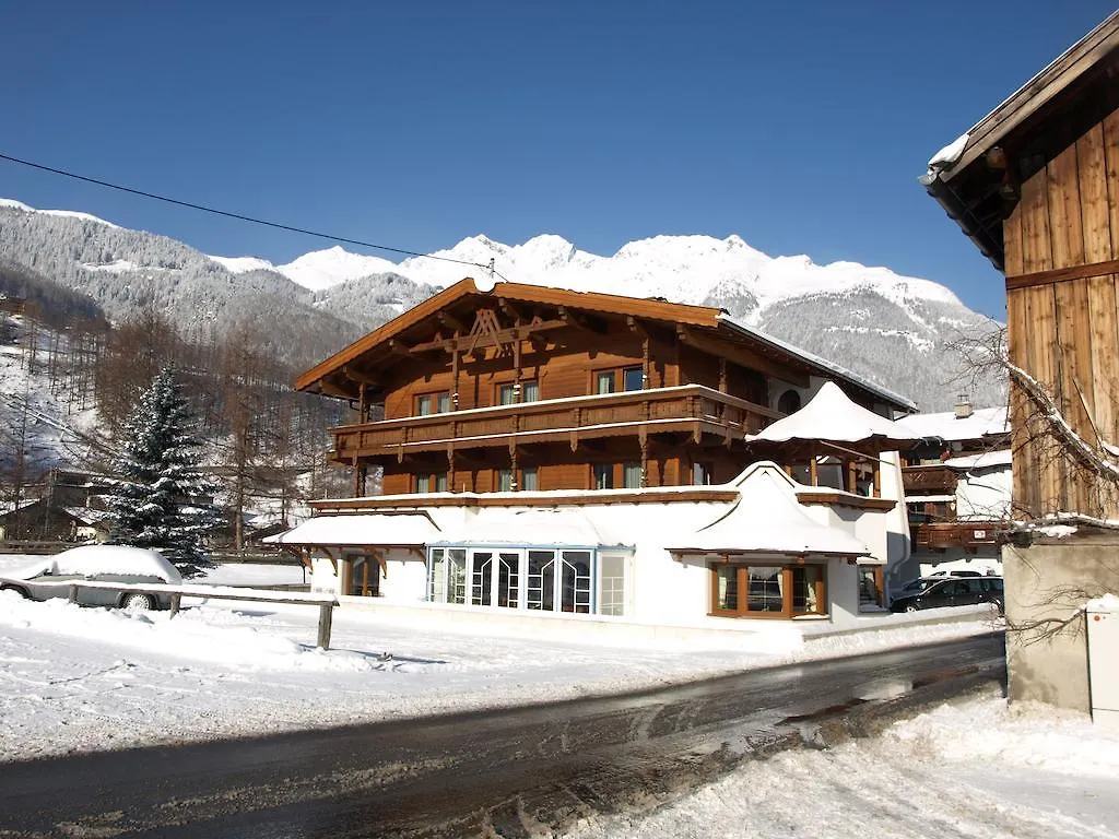Guest house Haus Karin Hotel Soelden